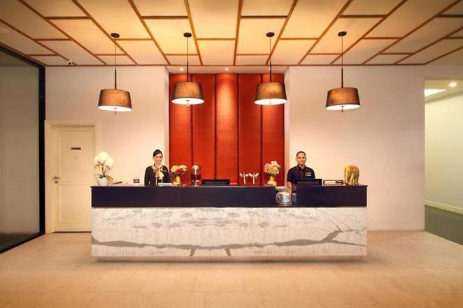 Helios Hotel & Convention Watampone Eksteriør bilde
